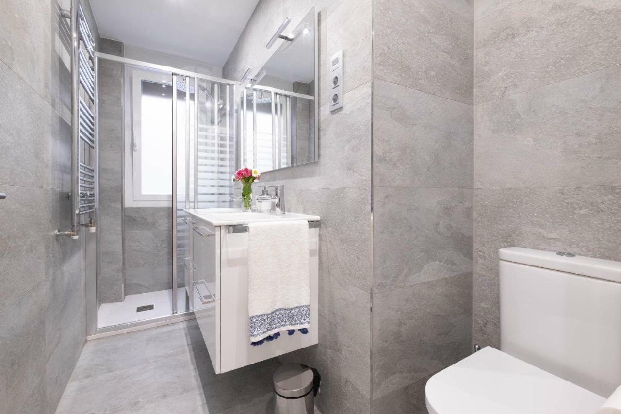 Apartamento Tiboli Con Parking Gratuito Bilbao Exterior foto